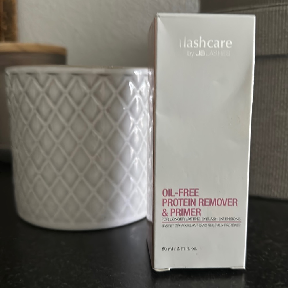 SOLD ilashcare Oil Free Protein Remover & Primer. SOLD